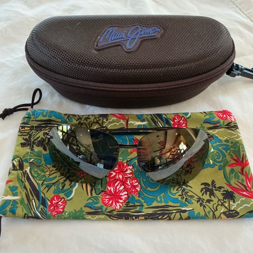 Maui Jim brown rimless aviator style ladies sunglasses. No scratches. - Picture 4 of 4